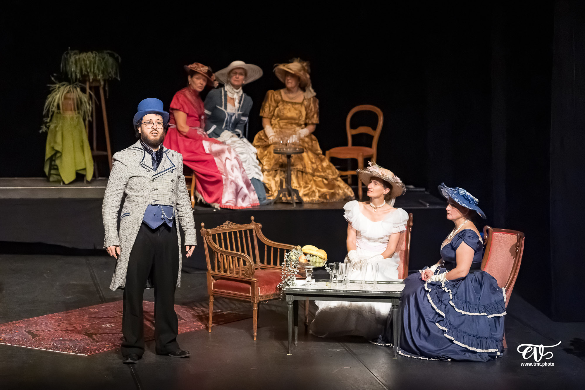DANS LE SALON DE ROSSINI
